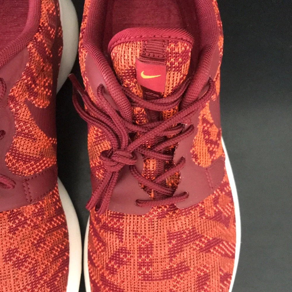 Excellent condition Nike Roshe Shoe - Picture 2 of 5